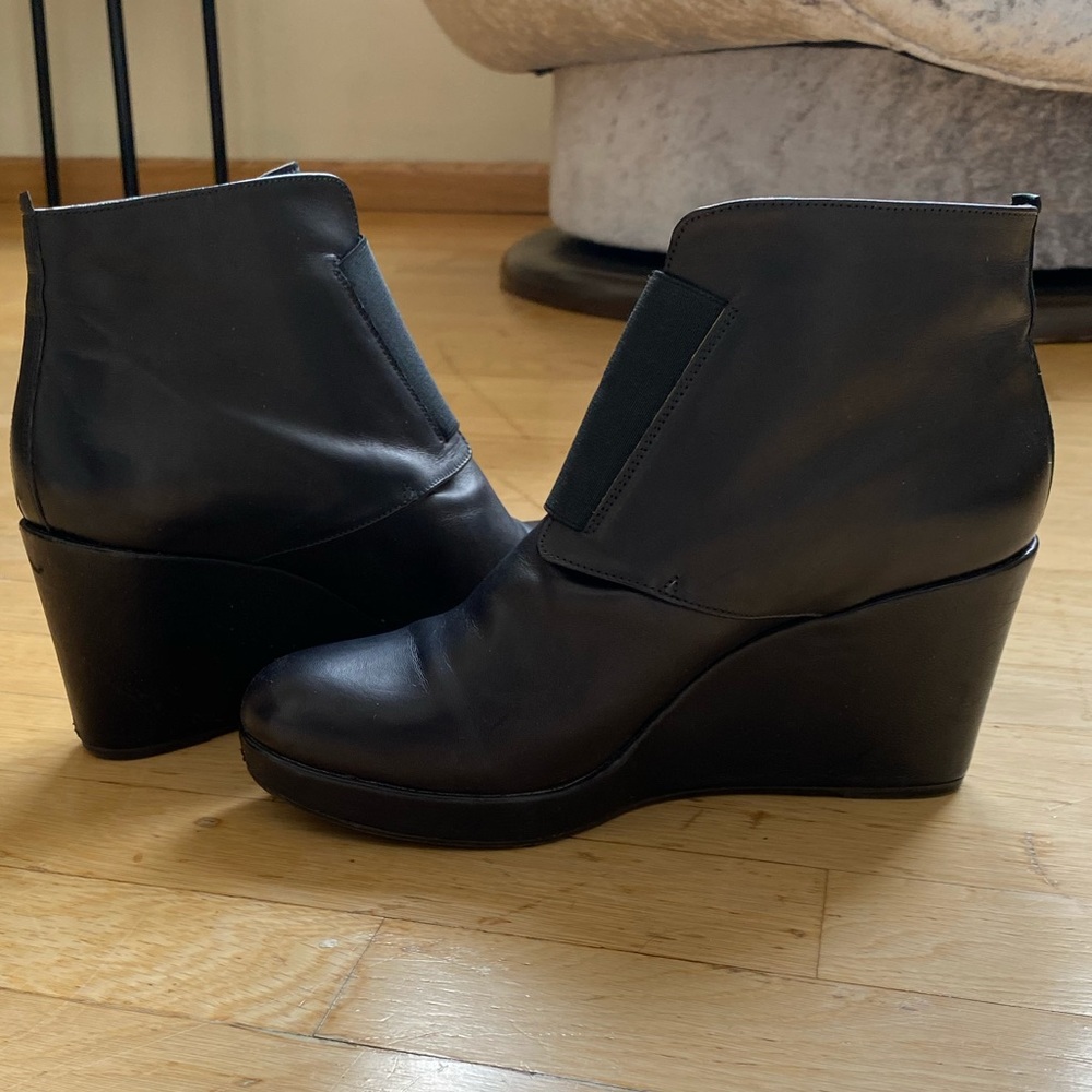 Coclico Leather Wedge Booties in Black